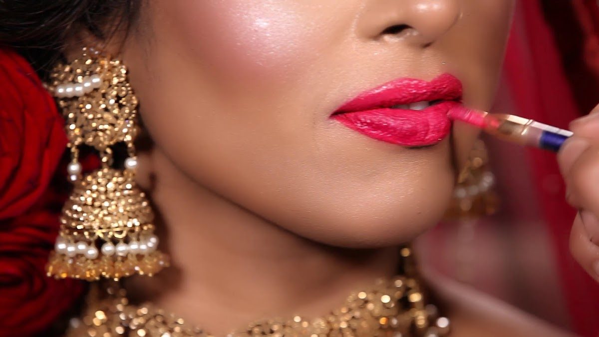 Tia Hair & Makeup Artist Slough