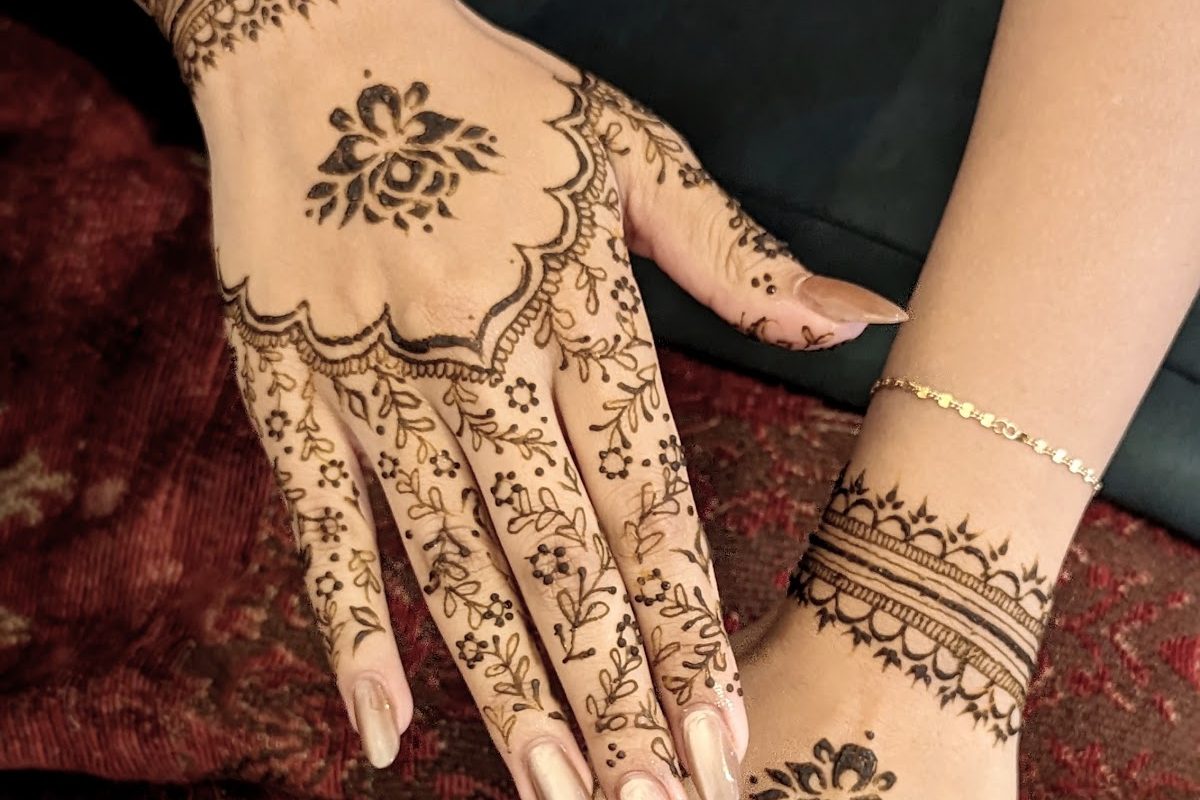 Humaira Henna Artist