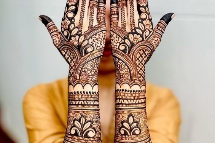 Look well mehndi and Beauty