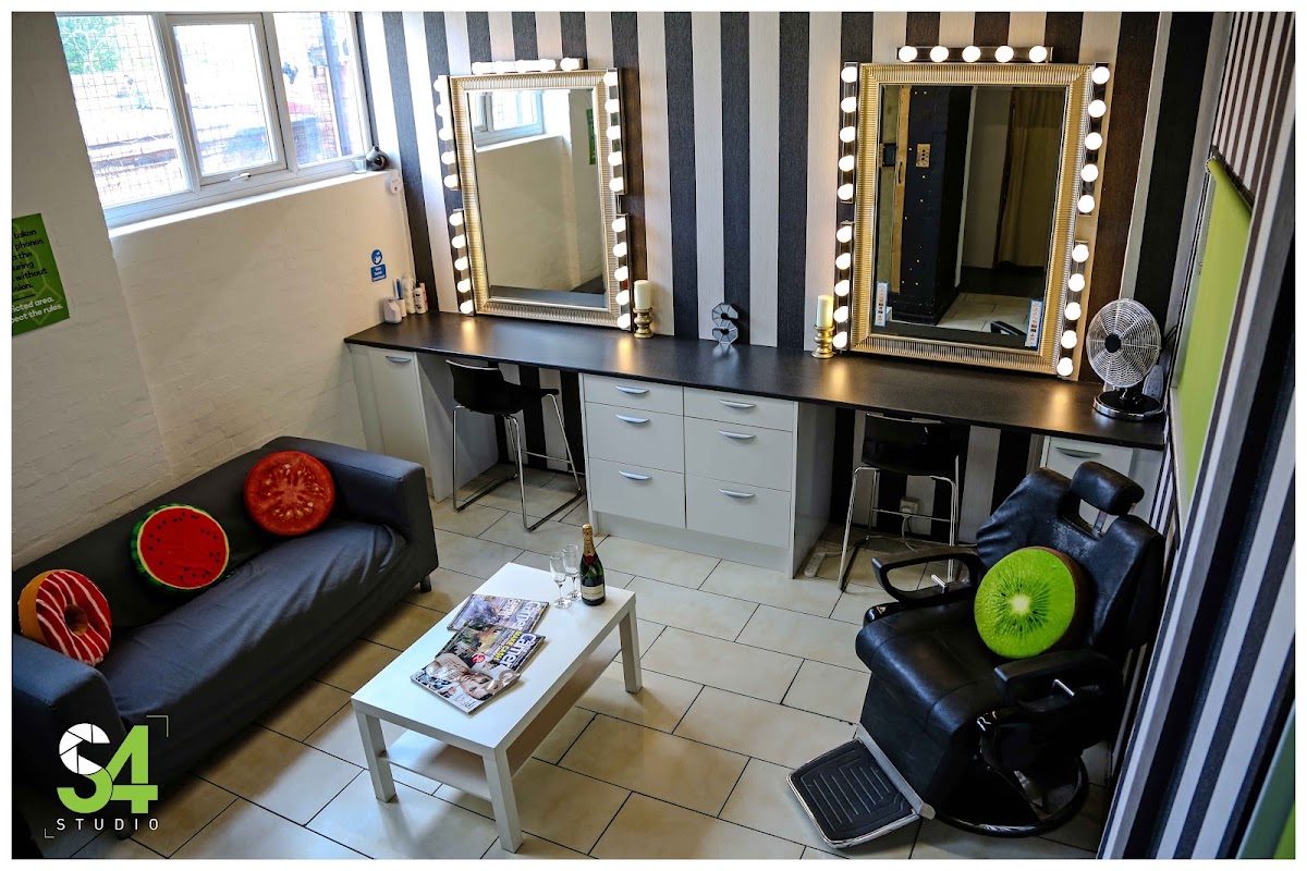 S4 STUDIO