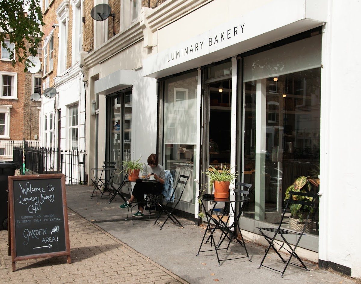 Luminary Bakery