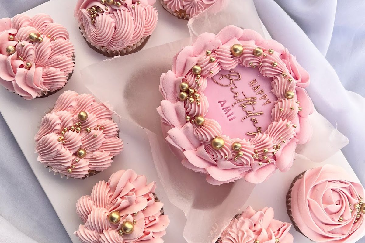 Cakeaholic.Slough