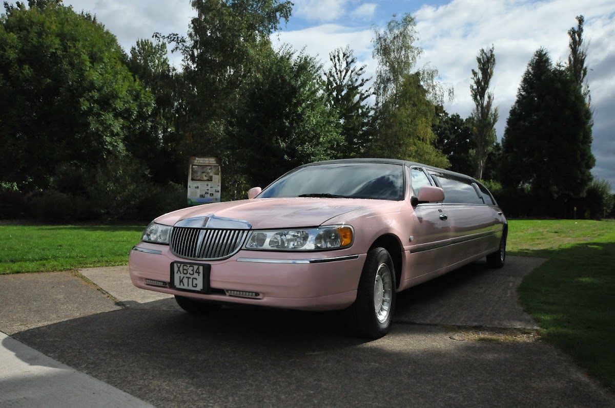 GET-STRETCHED LIMOUSINE HIRE From £99.00