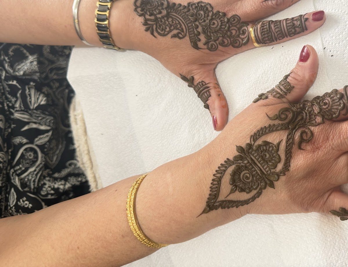 KP Mehndi and makeup