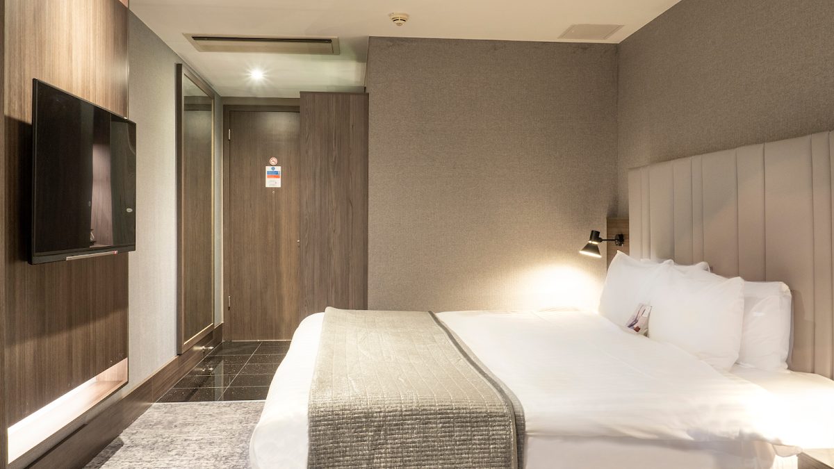 Crowne Plaza London - Kingston, an IHG Hotel