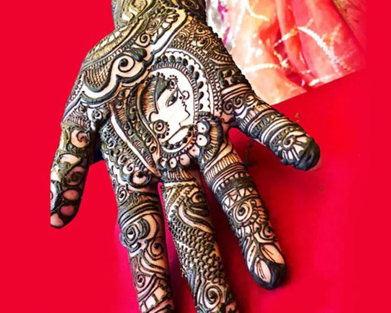 Tehmina henna artist