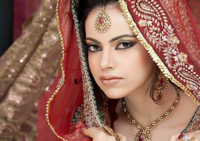 Aishi Make up Artist, Hair stylist and Beauty Salon Wembley London