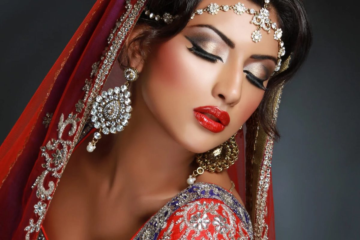 Fareeha Khan Slough Makeup Artist