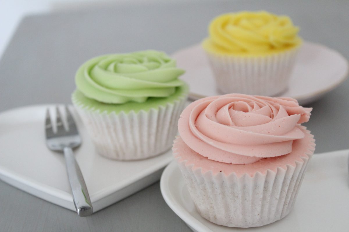 Kiss Me Cupcakes