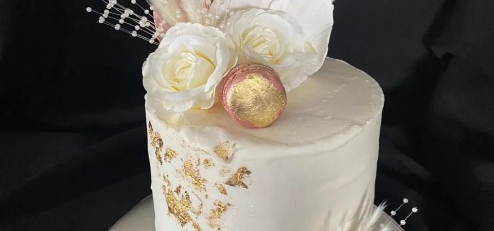 Novelties Cakes