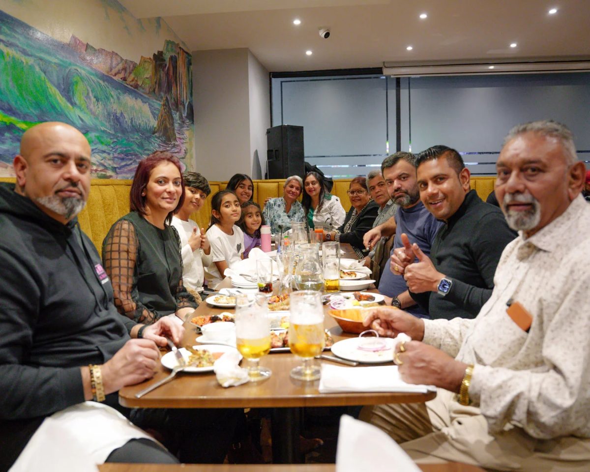 Dawat Bar and Kitchen | Indian Restaurant and Bar in Honeypot Lane, Queensbury | Live Music Venue | Private Hire