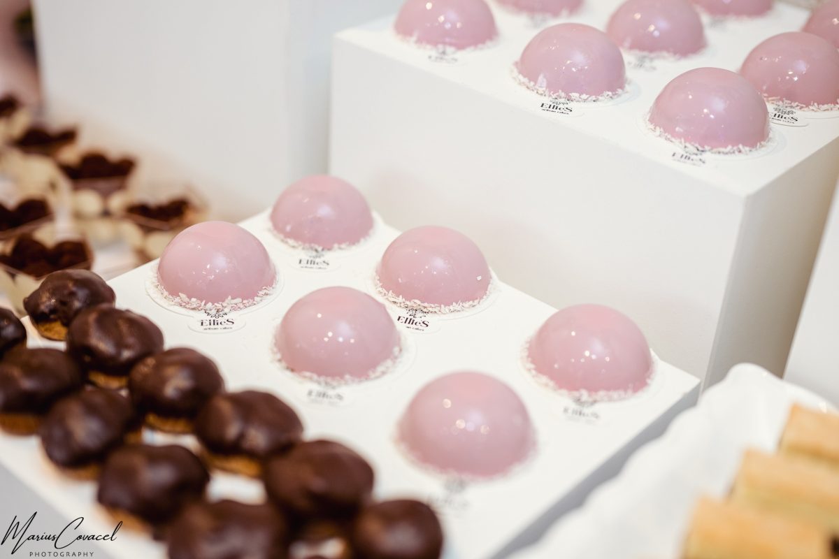 Ellie’s Artisan Cakes and Desserts