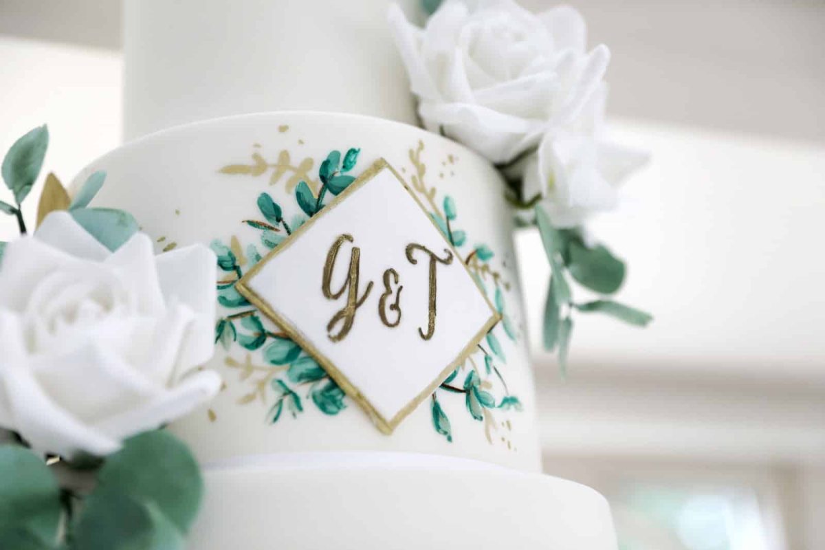Wedding Cakes by Lisa Broughton