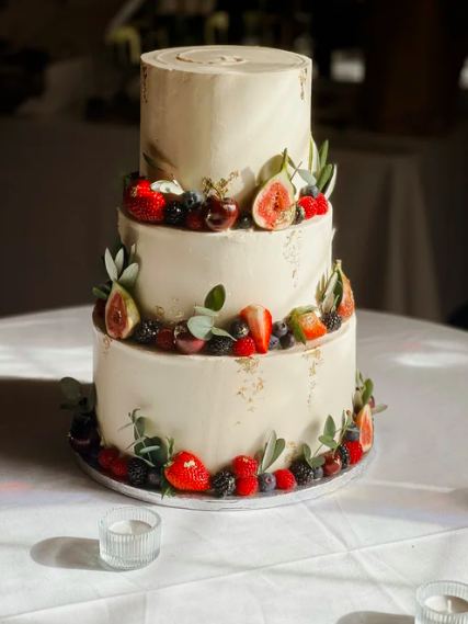 Akara Bakery Wedding Cakes Glasgow
